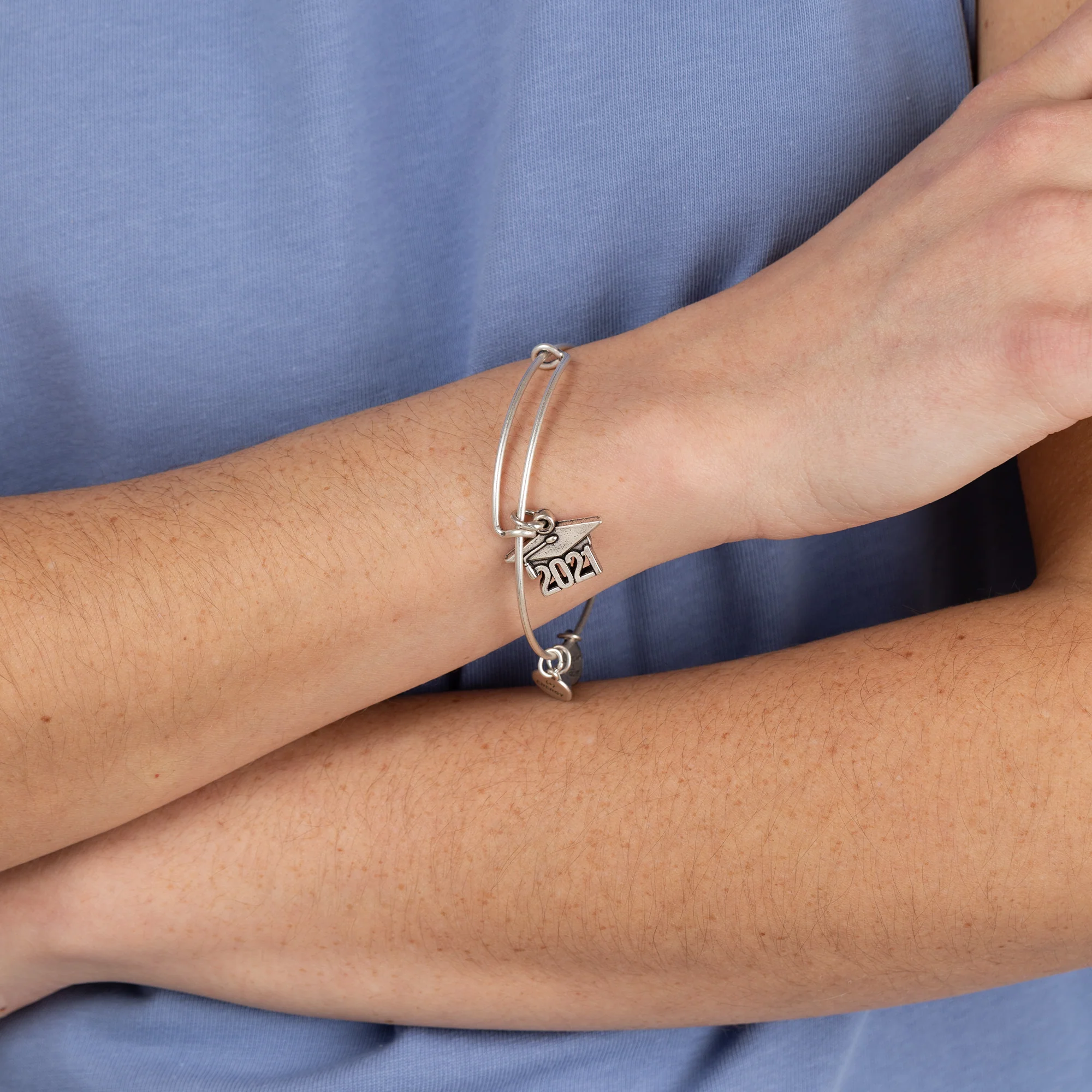 2021 Graduation Cap Charm Bangle - Image 2