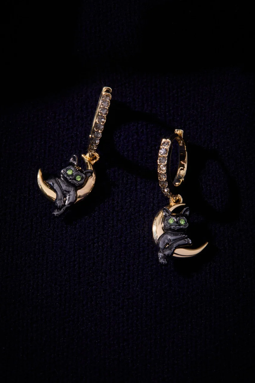 Celestial Cat Huggie Earring - Image 4