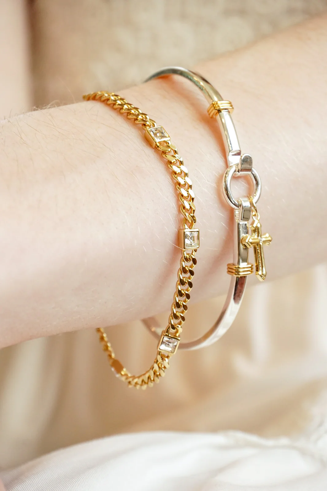 Cross Clip Bangle - Image 5