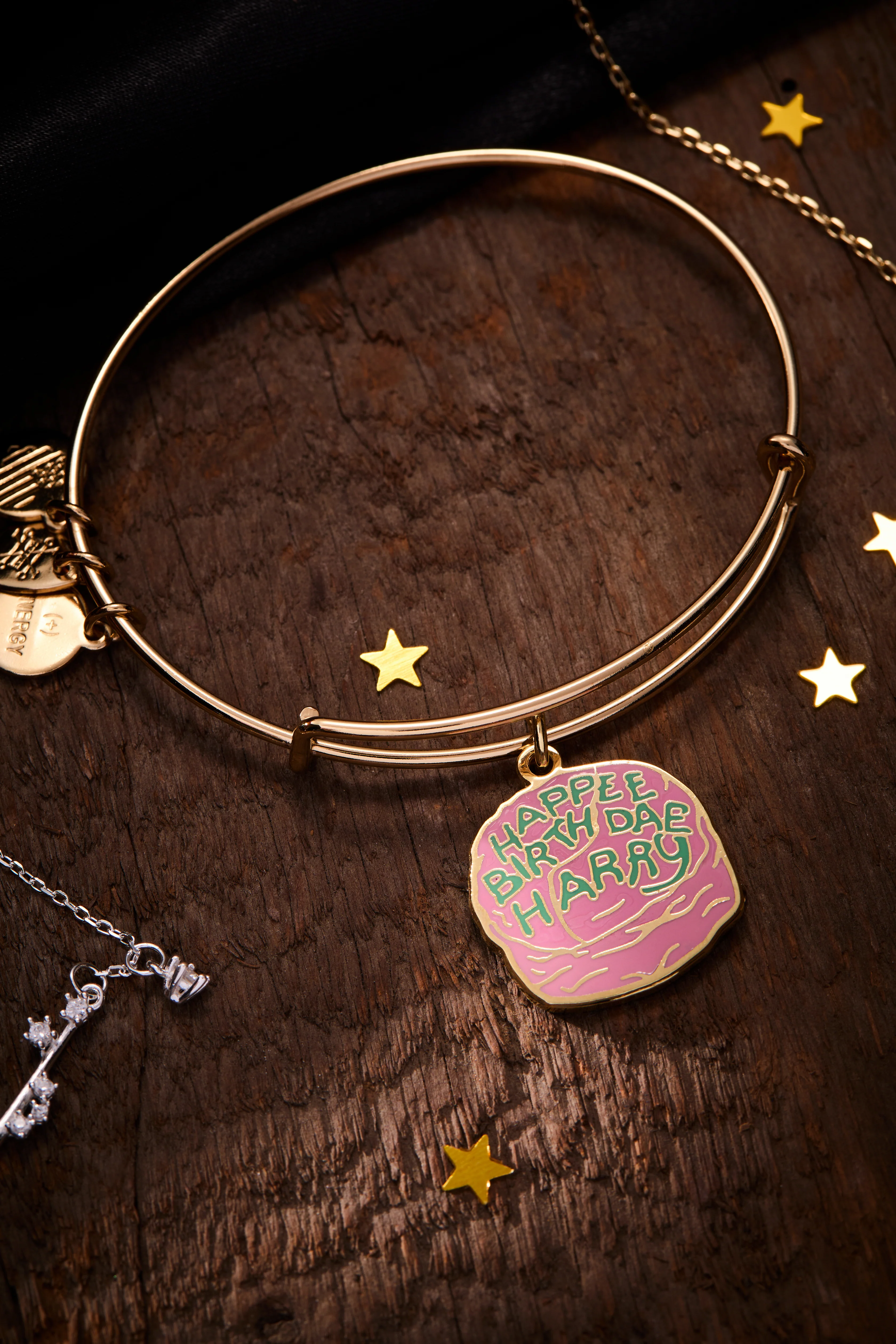Harry Potter™, Celebrate Cake Charm Bangle - Image 5