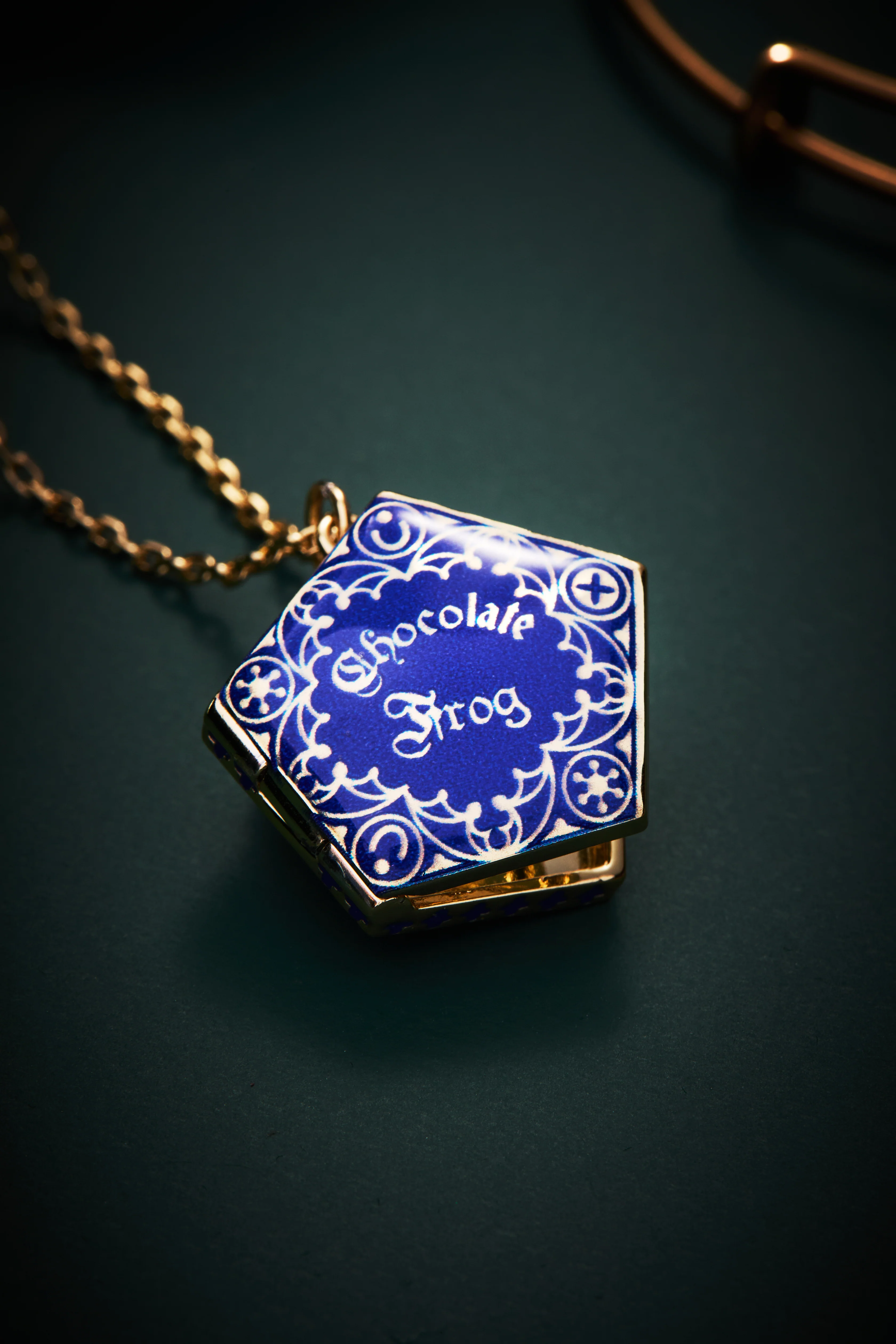 Harry Potter™ Chocolate Frog Necklace Set of 2 - Image 7