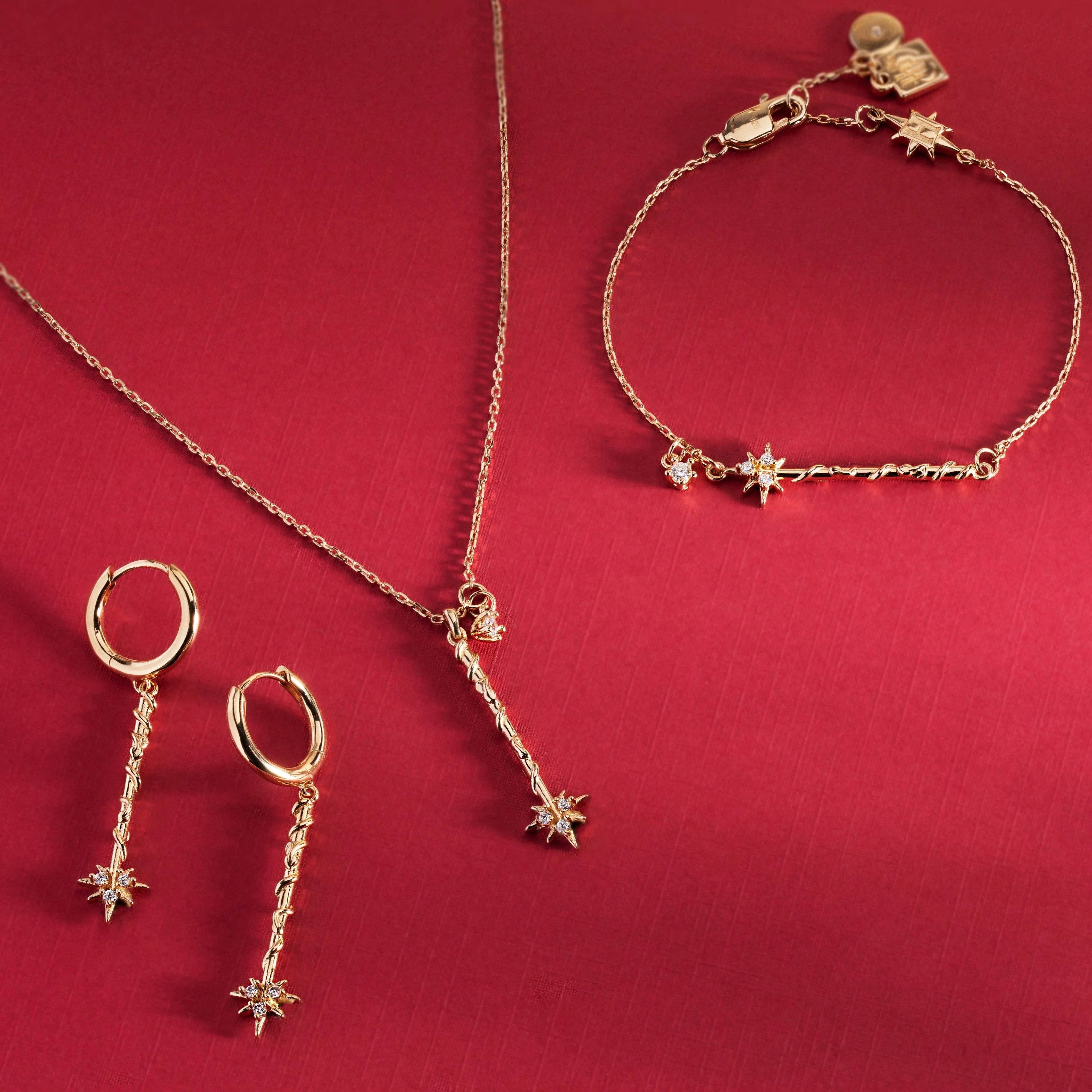 Harry Potter™ Hermione Wand Bracelet - Image 4