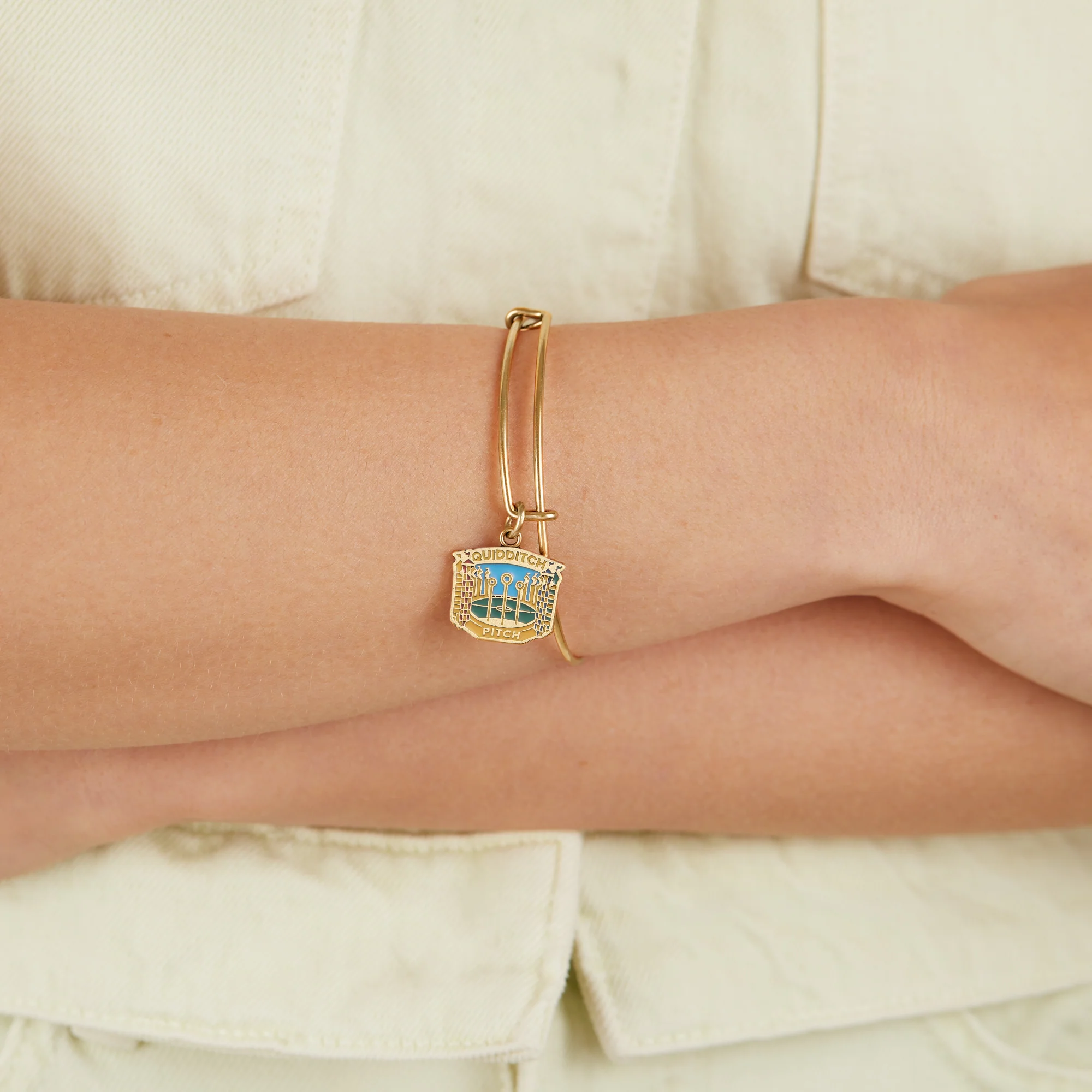 Harry Potter™ 'Quidditch Pitch' Charm Bangle - Image 3