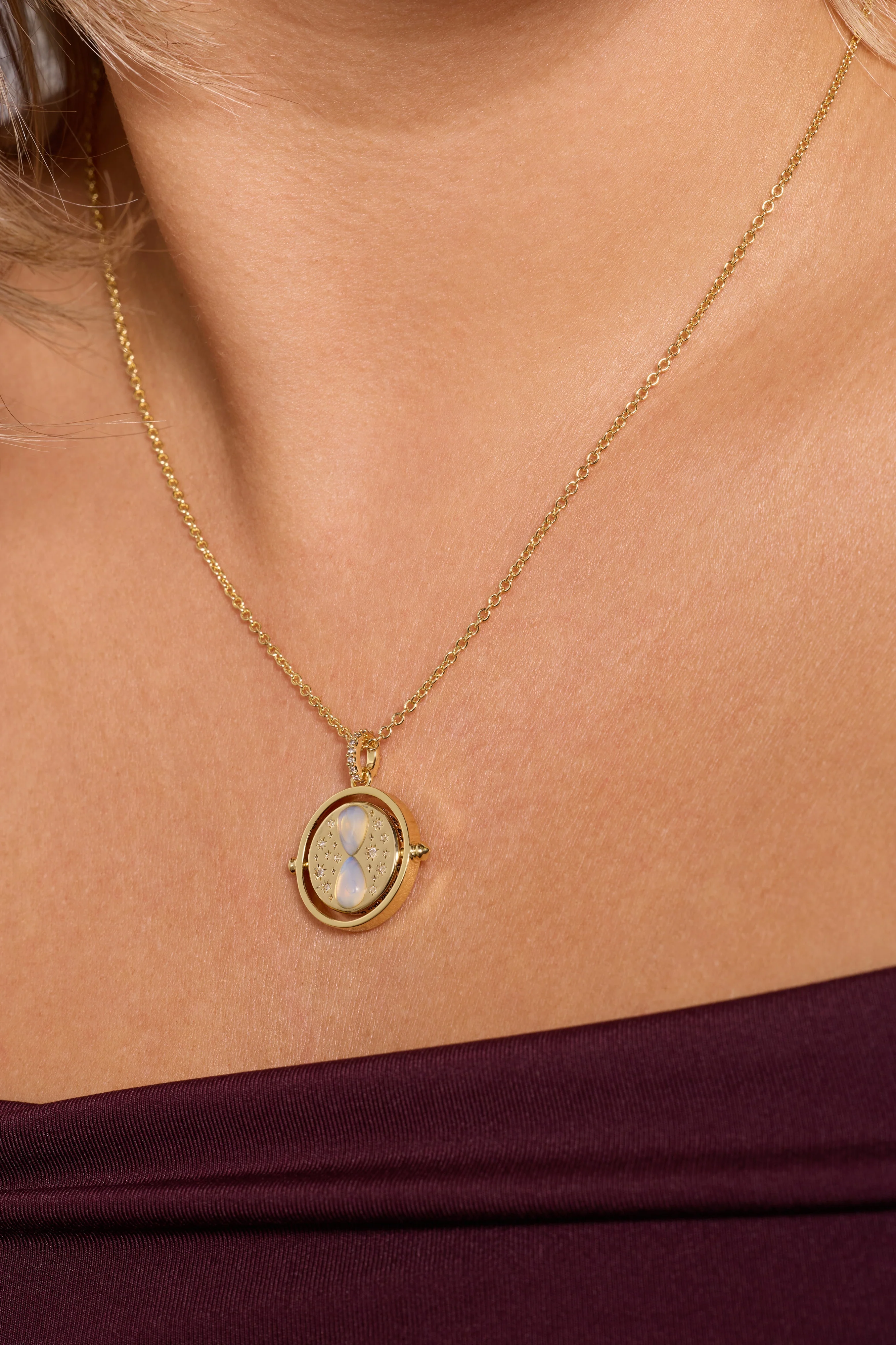 Harry Potter™ Time Turner Pendant Necklace - Image 4
