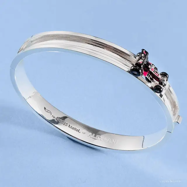 Hot Wheels™ Moveable Racecar Hinge Bangle - Image 2
