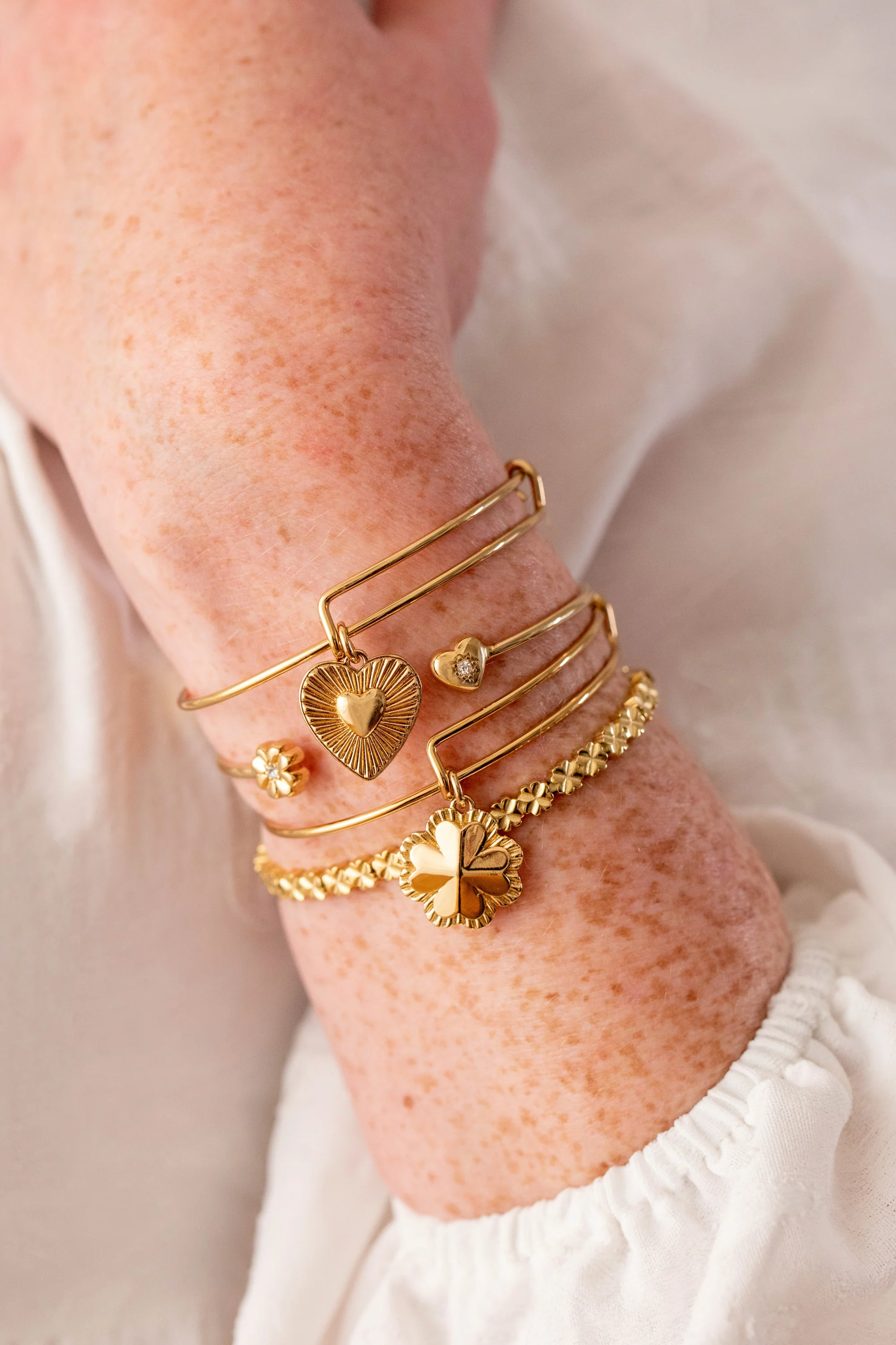 Love & Luck Heart and Clover Flex Cuff - Image 2