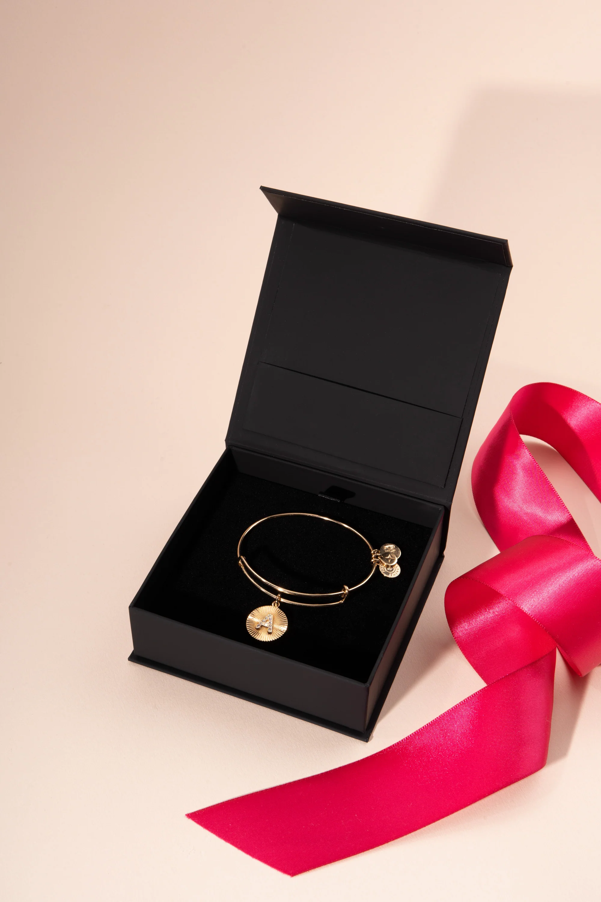 Magnetic Gift Box - Image 2