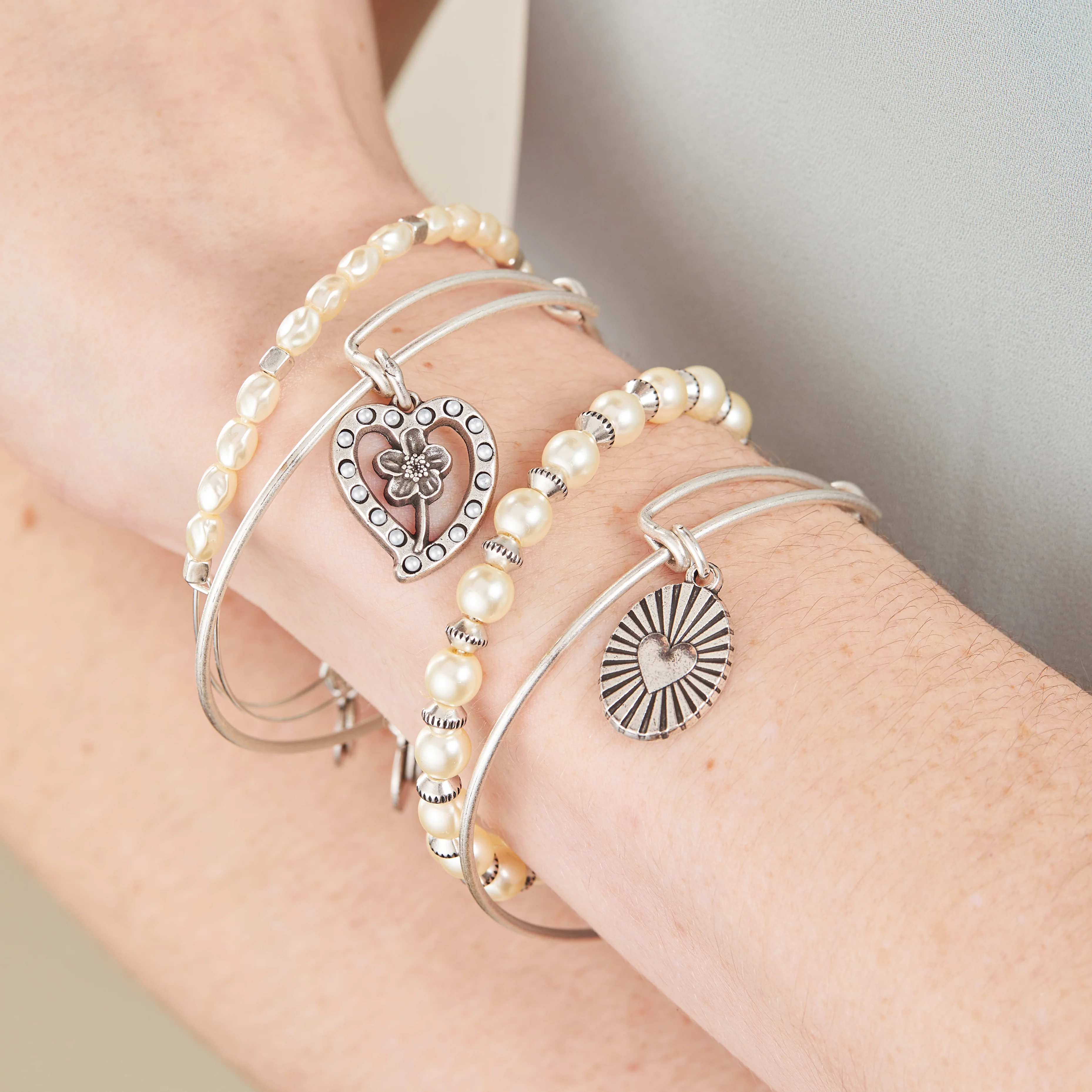 Manifest Hope and Love Charm Bangles, Set of 4 - Image 3