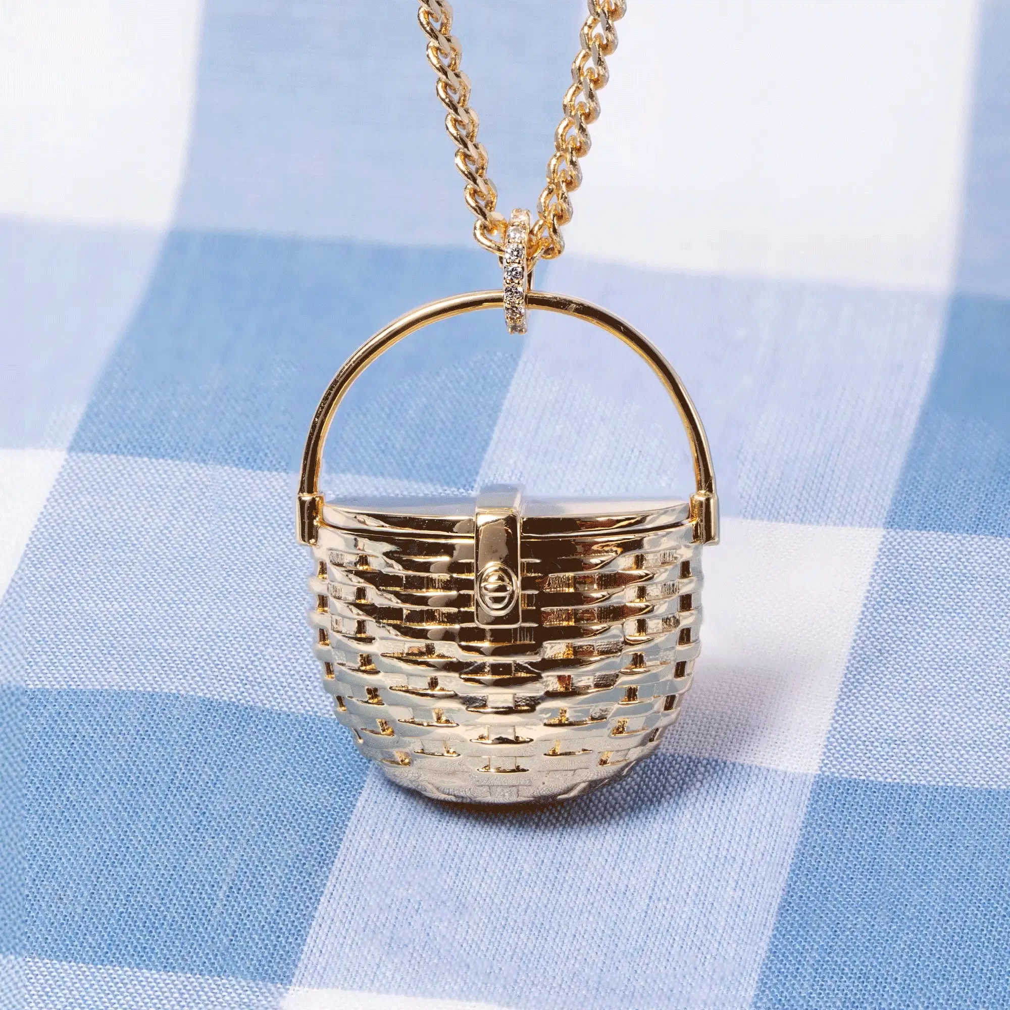 Picnic Basket Locket Pendant - Image 2