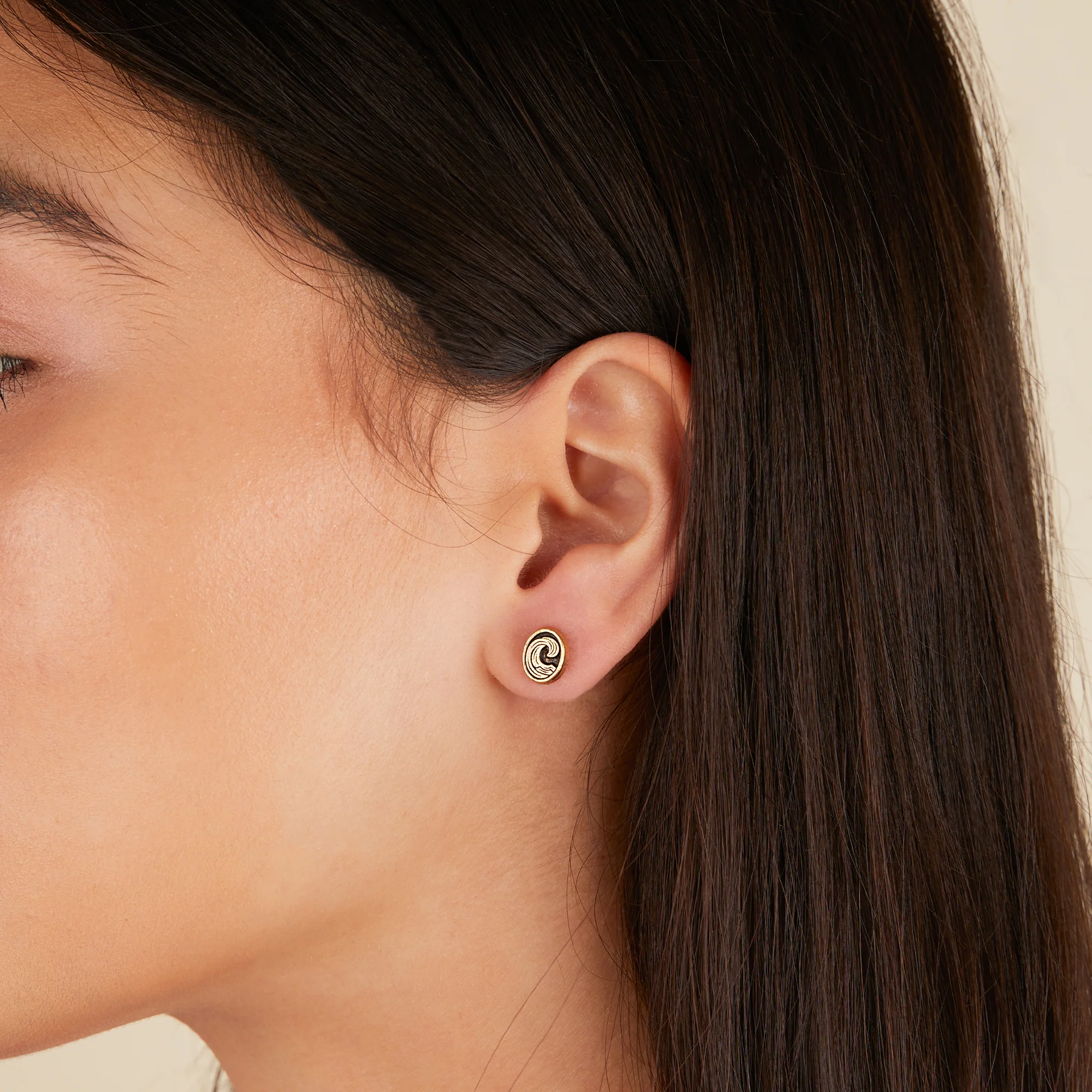 Wave Stud Earrings - Image 4