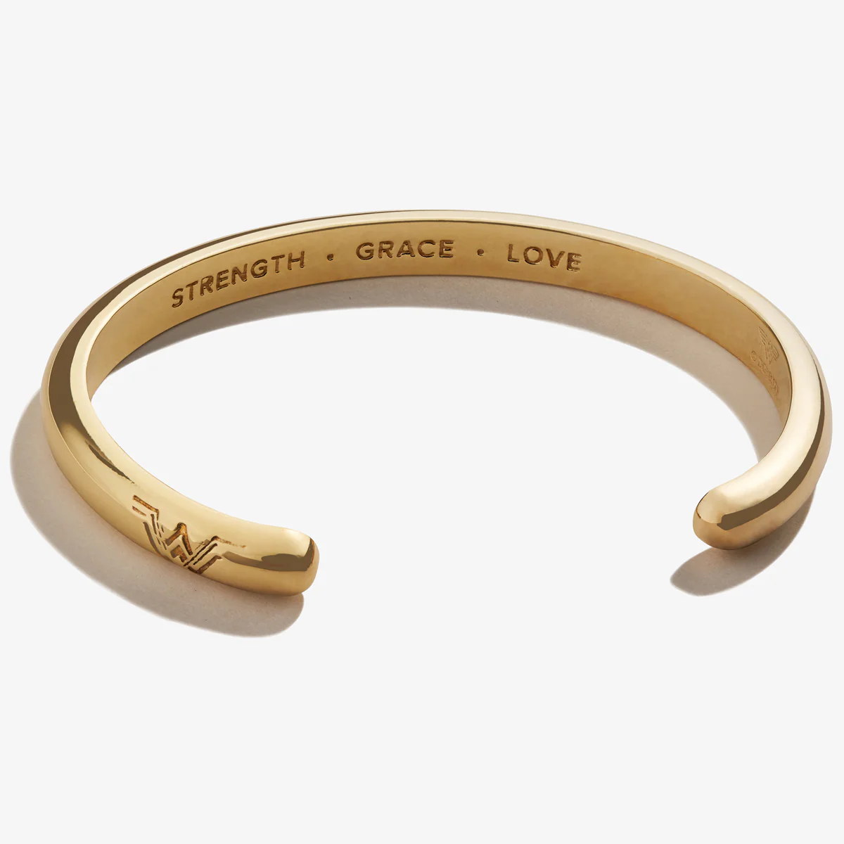 Wonder Woman™ Domed Cuff Bracelet - Image 3