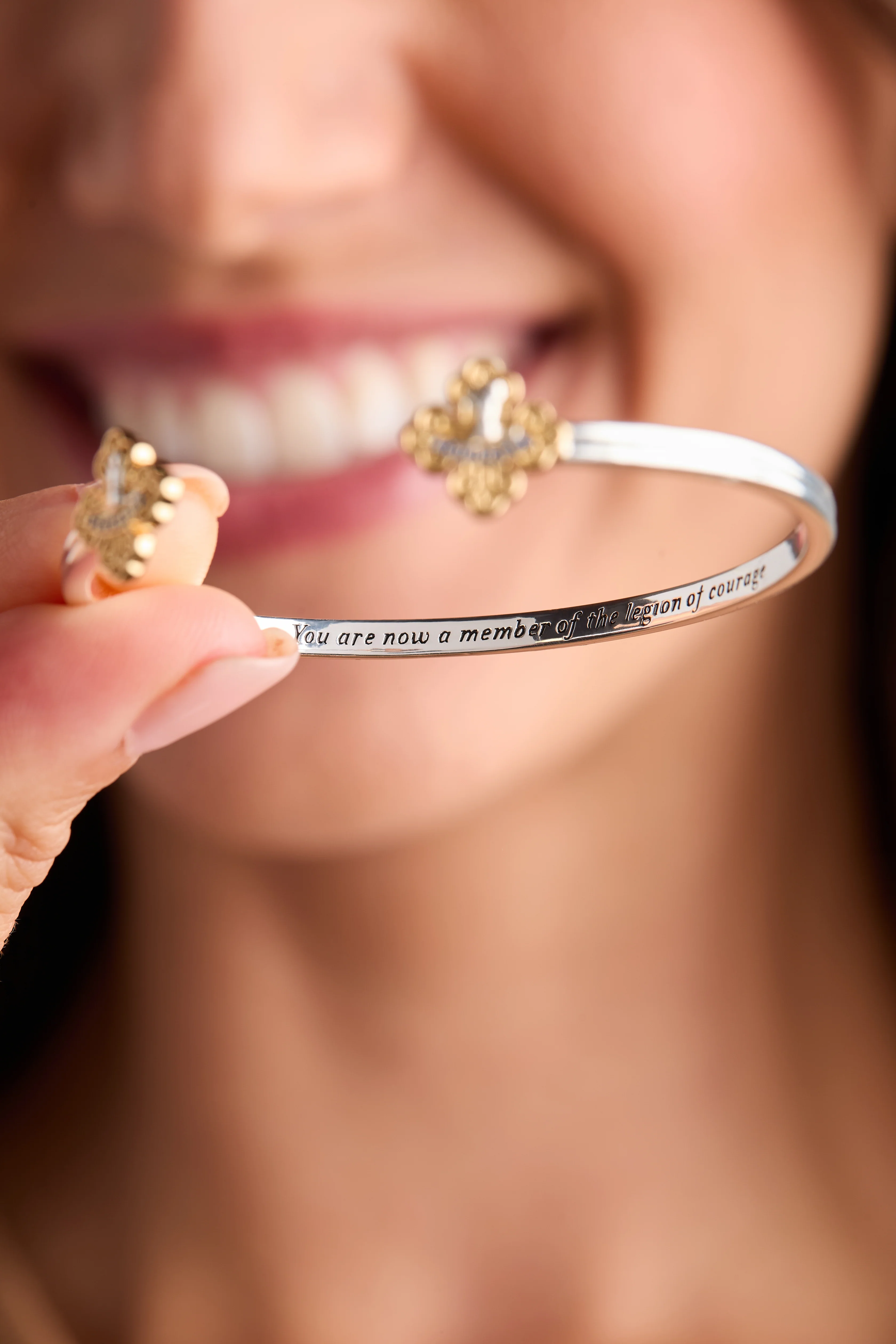 The Wizard of Oz™ Cowardly Lion Cuff - Image 4