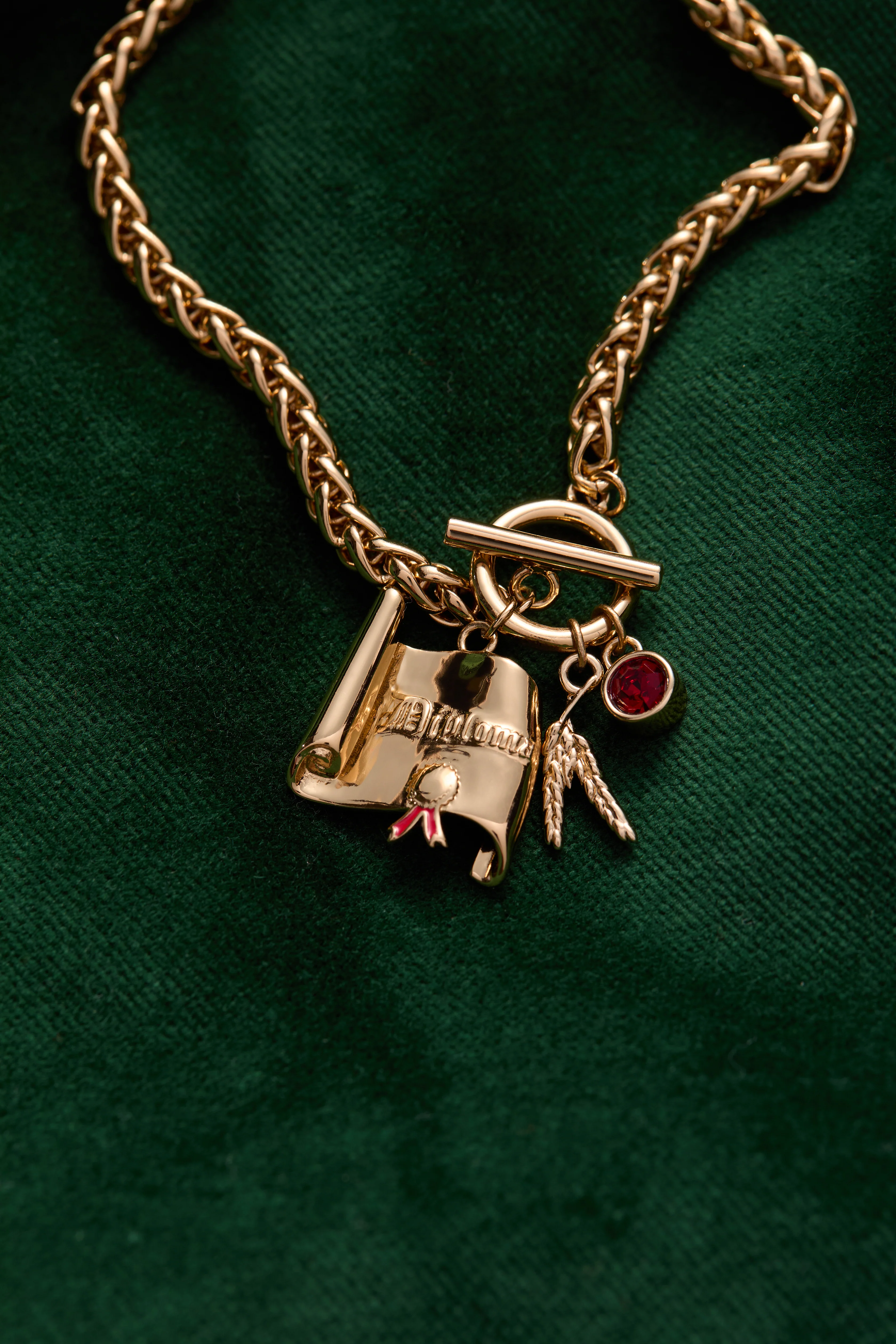 The Wizard of Oz⢠Scarecrow Toggle Bracelet - Image 4